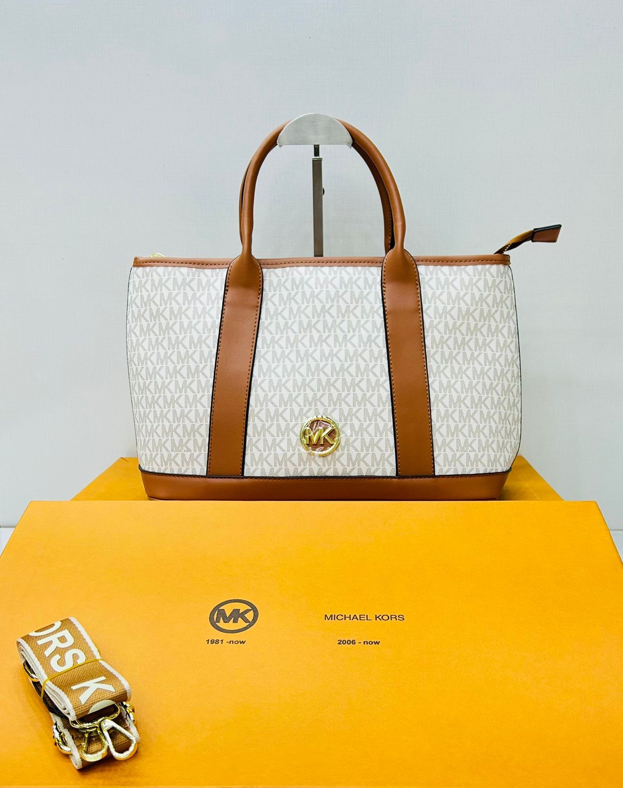 Best Price Michael Kors Handbag 